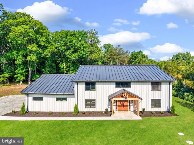 7706 Rogues Rd, Warrenton, VA 20187