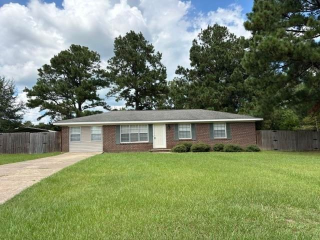 506 Peach Ave, Opp, AL 36467
