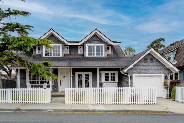 416 Willow St, Pacific Grove, CA 93950