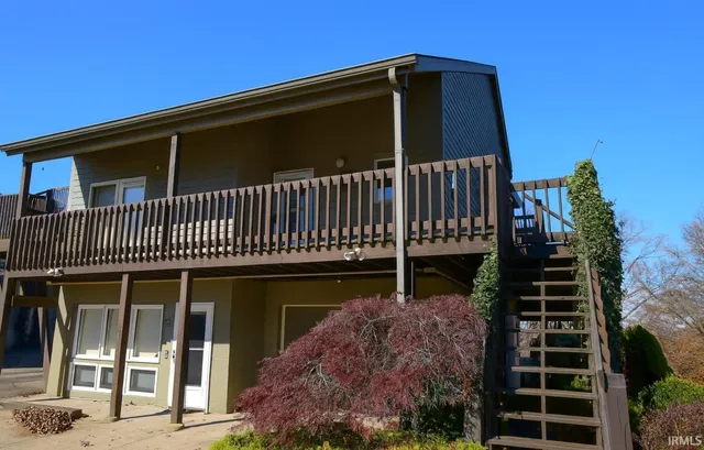 9567 S  Harbour Pointe Dr #53, Bloomington, IN 47401