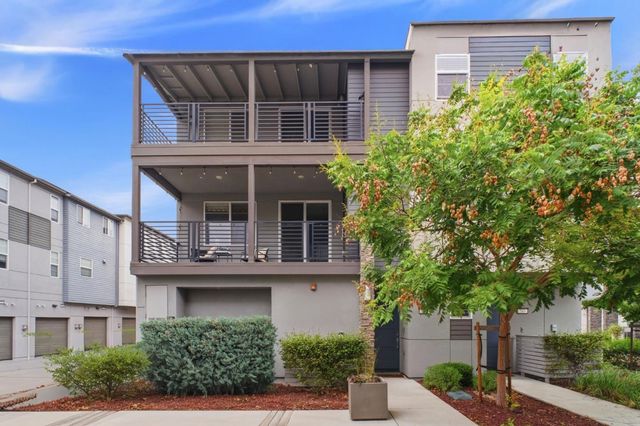 385 Line St, Hayward, CA 94544
