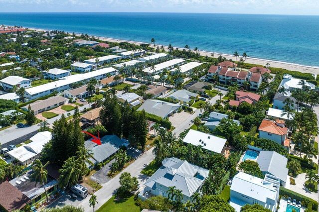 13 Sailfish Ln, Boynton Beach, FL 33435