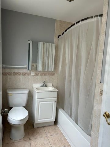7007 Park Ave #2, West New York, NJ 07093