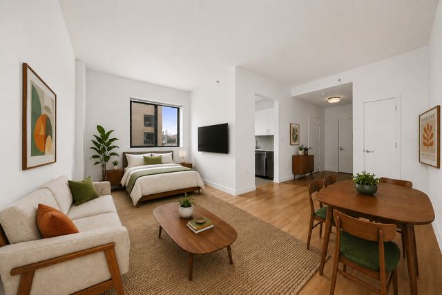 44-72 11th St #A307, Long Island City, NY 11101