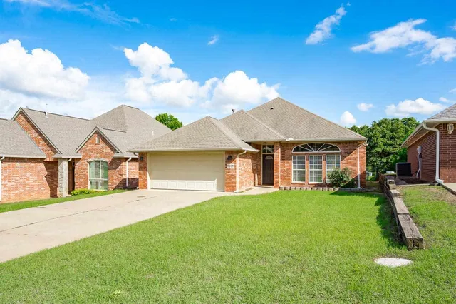 1207 S  Greystone St, Stillwater, OK 74074