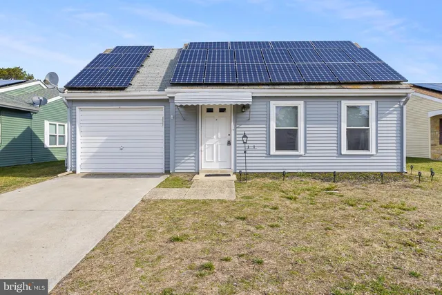 224 Huntington Dr, Southampton, NJ 08088