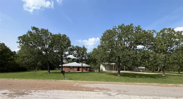 895 Lakeview Drive, Somerville, TX 77879