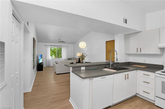 8224 Key Royal Cir #232, Naples, FL 34119