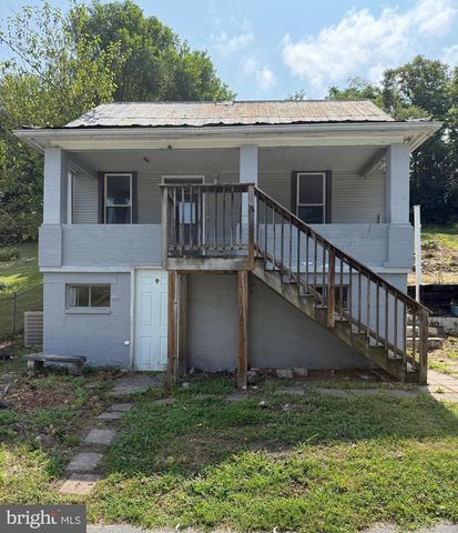 307 Chestnut St, Martinsburg, WV 25401