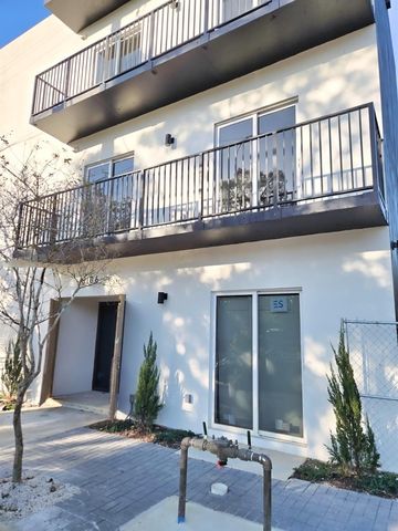 8106 NE 1st Ave #0, Miami, FL 33138