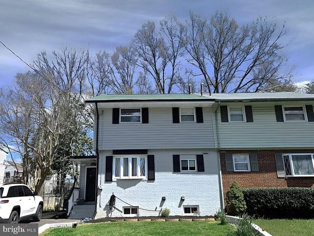 1001 Carrington Ave, Capitol Heights, MD 20743