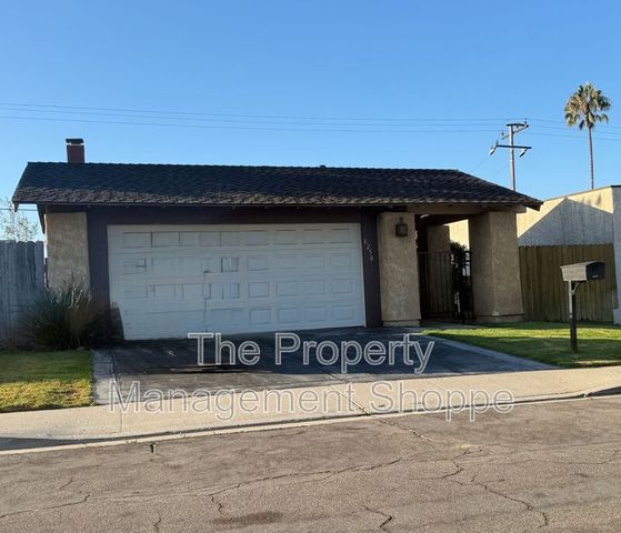 6250 Mockingbird St, Ventura, CA 93003