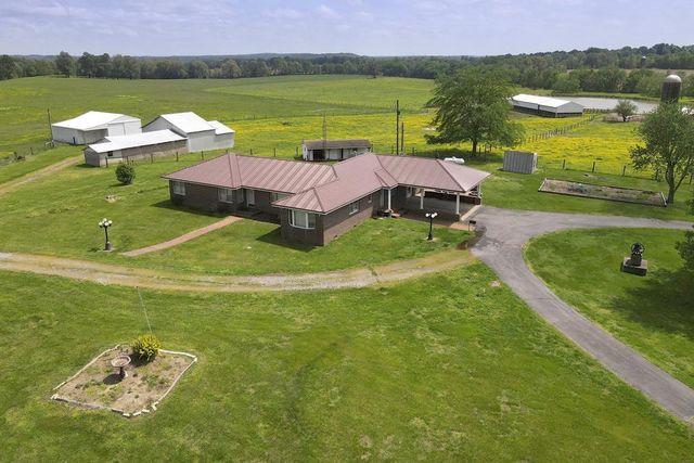 4401 State Route 109 N, Clay, KY 42404
