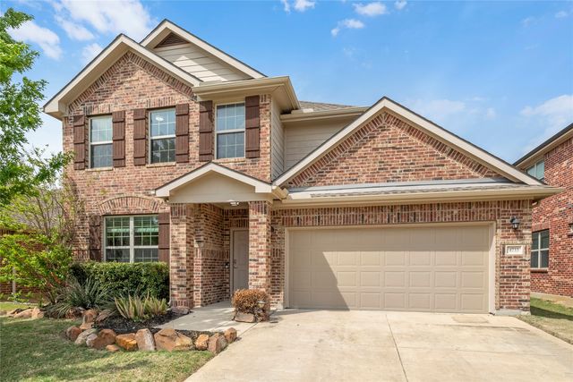 4733 Meadow Green Trl, Fort Worth, TX 76244
