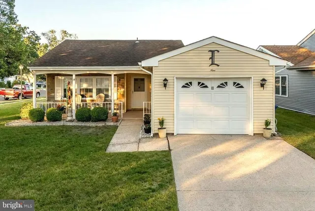 9 Chelsea Pl, Southampton, NJ 08088