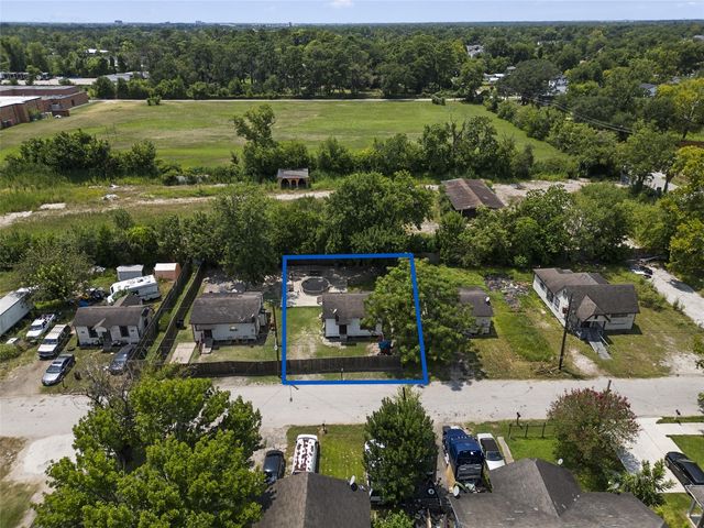 7333 Parkes St, Houston, TX 77088