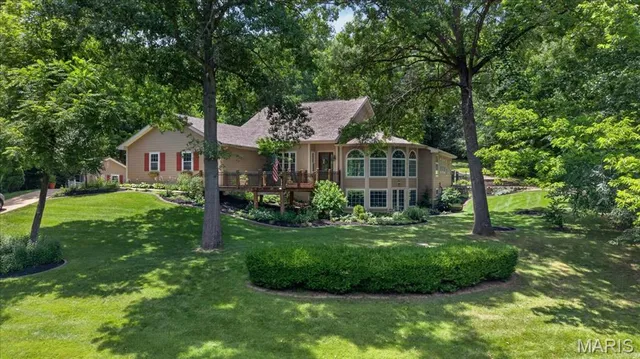 5 Hickory Valley Ct, O'Fallon, MO 63366