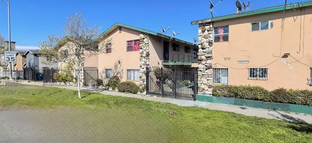 7830 S  Western Ave #15, Los Angeles, CA 90047