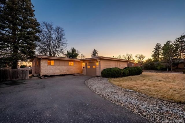 6040 W Elmhurst Drive, Littleton, CO 80128