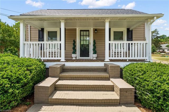 117 Sunset Dr, Randleman, NC 27317
