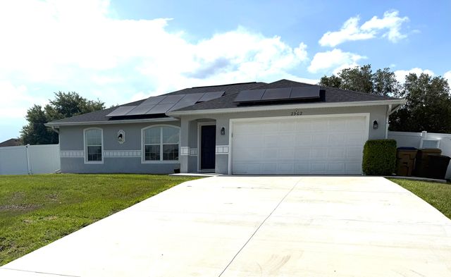 2902 Fairweather Way, Kissimmee, FL 34758