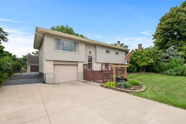 5017 155th St, Oak Forest, IL 60452