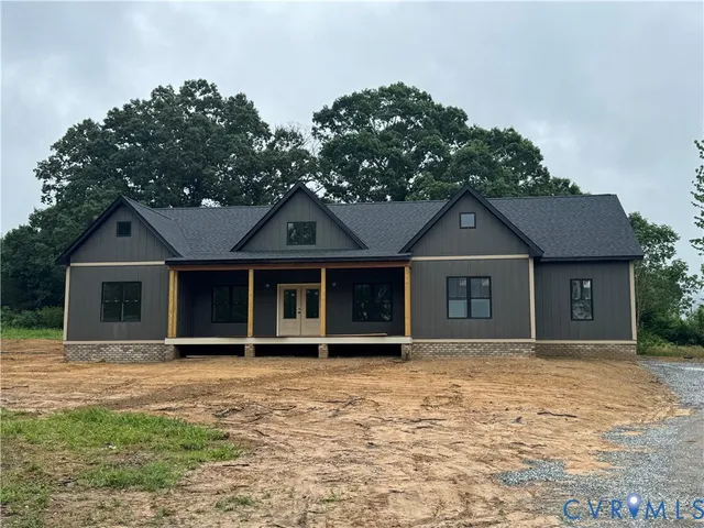 36 Anna Coves Blvd, Mineral, VA 23117
