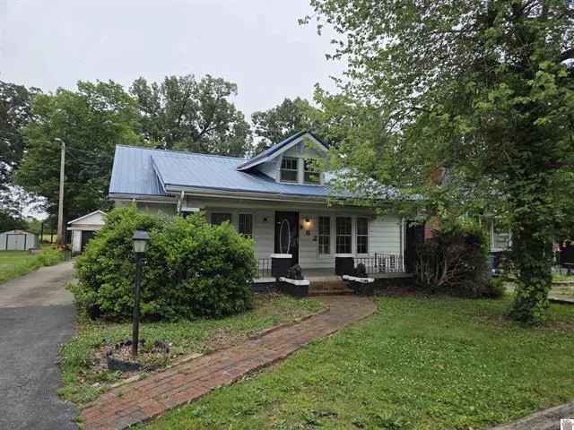 962 Husband Rd, Paducah, KY 42003