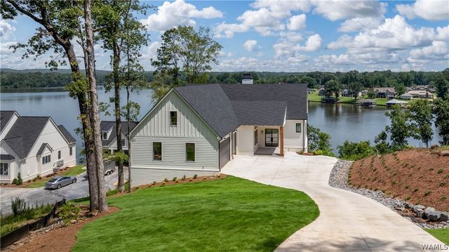 14898 Edgewater Dr, Northport, AL 35475