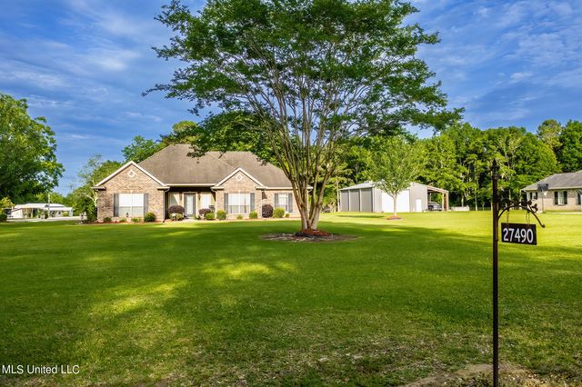 27490 Leetown Rd, Picayune, MS 39466
