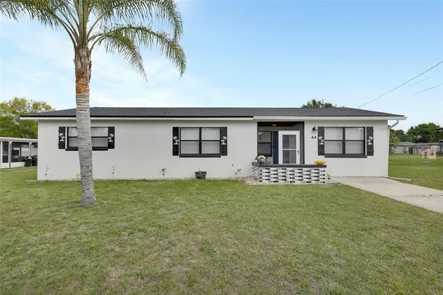 44 Narcissus Dr, Debary, FL 32713