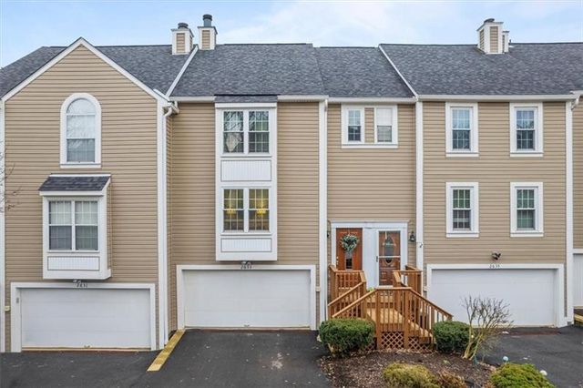2633 Hunters Point Dr, Wexford, PA 15090