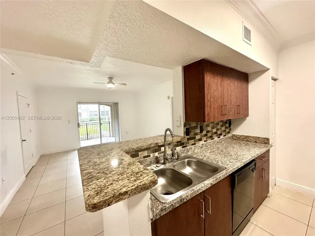215 SW 117th Ter #14104, Hollywood, FL 33025