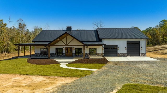 4 Pine Valley Dr, Conway, AR 72034
