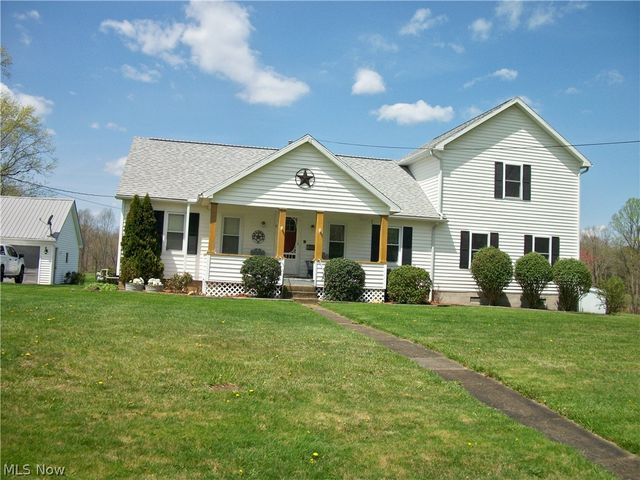 28020 W  Belpre Pike, Coolville, OH 45723