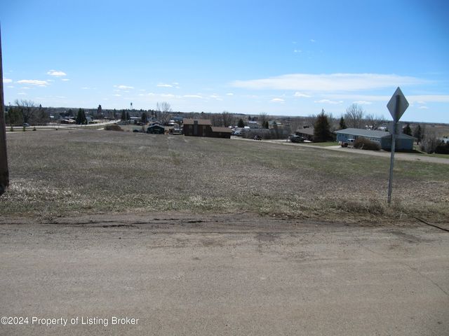 2nd Ave NW, Beach, ND 58621