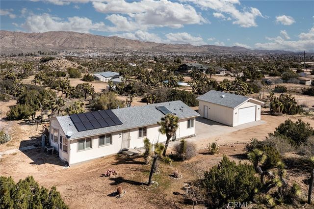 55026 Hoopa Rd, Yucca Valley, CA 92284