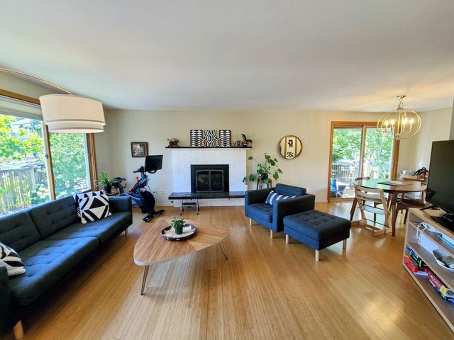 6200 24th Ave  NE #1, Seattle, WA 98115