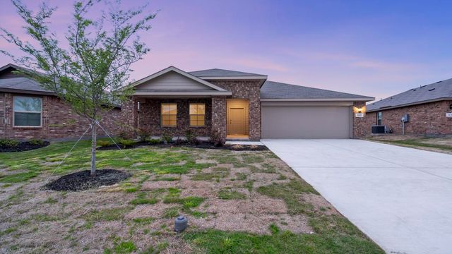 GLENDALE Plan in Liberty Trails, Justin, TX 76247