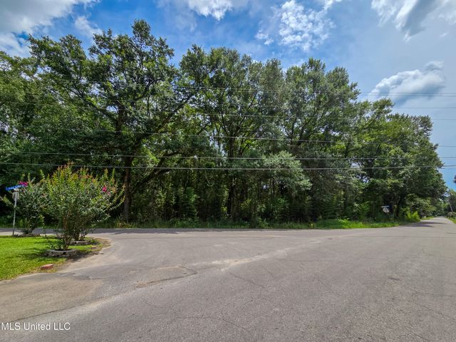 Frank Griffin Rd, Moss point, MS 39563