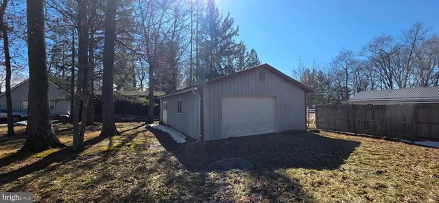 114 C St, Oakland, MD 21550
