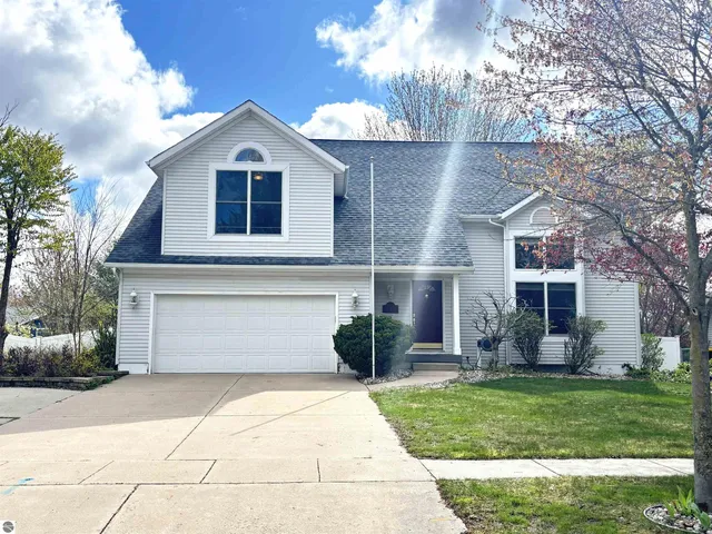 512 W  Grand Ave, Mount Pleasant, MI 48858