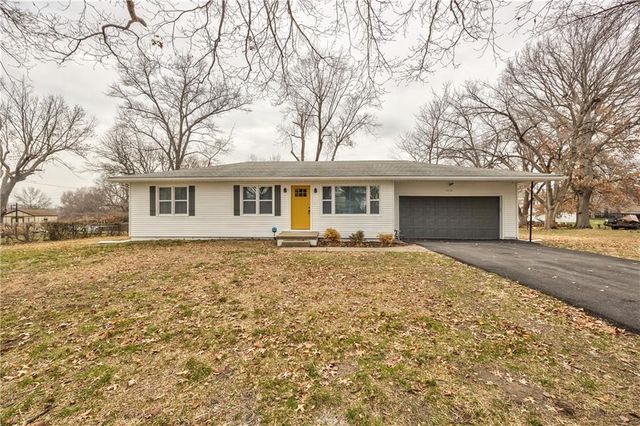 2712 S  Whitney Rd, Independence, MO 64057