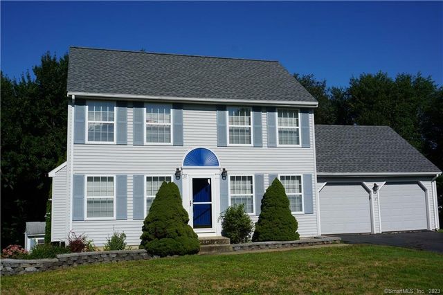 23 Columbia Dr, Manchester, CT 06042