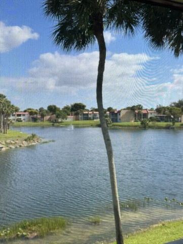 161 Lake Frances Dr #161, West Palm Beach, FL 33411