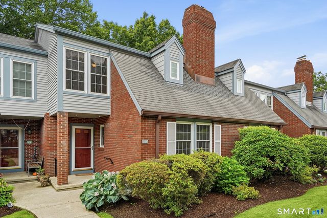 104 Roberton Crossing #104, Fairfield, CT 06825
