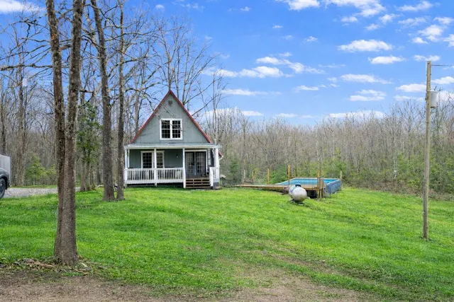 1312 Hens Nest Rd, Whitley City, KY 42653