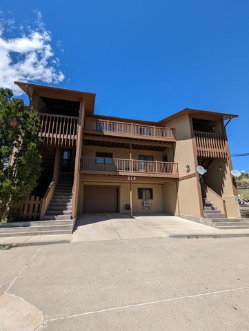 219 14th Ave S  #3, Great Falls, MT 59405
