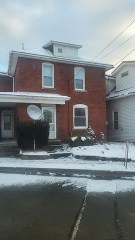 3 Plum St, Warren, PA 16365