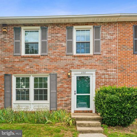236 Michele Cir, Millersville, MD 21108